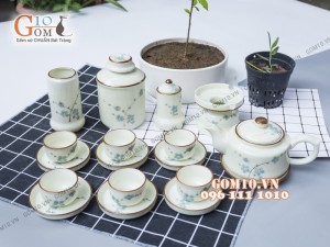 Bộ ấm chén Vuông dẹt đào xanh men kem, đầy đủ phụ kiện