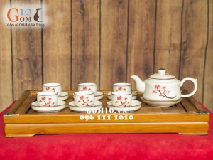 Bộ ấm chén Vuông dẹt sen hồng men kem