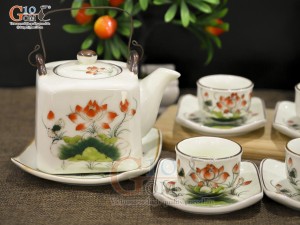 Bộ ấm chén Vuông quai đồng sen đỏ men kem