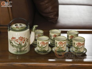 Bộ ấm tích men vuốt vẽ sen đỏ, dung tích 1.5l