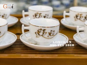 Bộ ấm chén Dáng Bưởi Cành Vẽ Sen Vàng, Chỉ Vàng Kim 