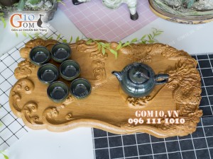 Bộ ấm chén dáng quả hồng men xanh ngọc thỏ kèm khay trà