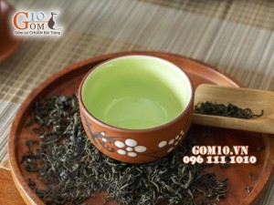 Bộ ấm chén gốm dáng quả hồng vẽ hoa mai trắng 350ml