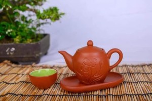 Bộ ấm chén gốm độc ẩm khắc hoa 100ml 