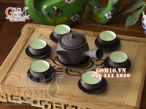 Bộ ấm chén dáng cao quai ngang gốm hồng sa, khắc sao xanh, 350ml