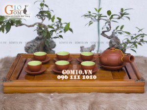 Bộ ấm chén gốm quai ngang đắp hoa sen đỏ, 280ml