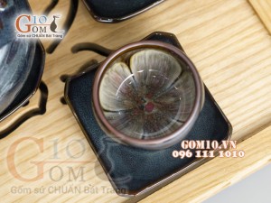 Bộ ấm chén men hoả biến rêu - chén lòng hoa 