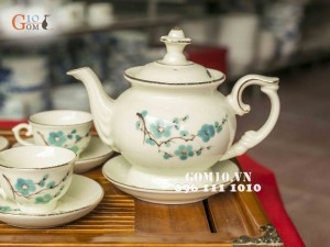 Bộ ấm chén Phú Quý Vẽ Đào Xanh Men Kem, Chỉ Vàng Kim 