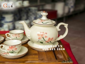 Bộ ấm chén Phú Quý Vẽ Hoa Sen Men Kem