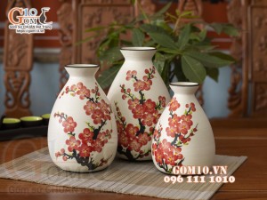 Bộ ba lọ hoa dáng giọt nước vẽ hoa đào đỏ, cao 22cm