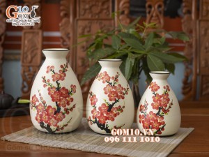 Bộ ba lọ hoa dáng giọt nước vẽ hoa đào đỏ, cao 22cm