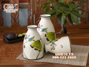 Bộ ba lọ hoa men kem cổ thon vẽ chim hoa, cao 22cm