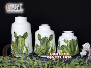 Bộ ba lọ hoa men kem vẽ sương rồng