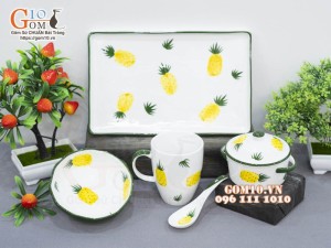Bộ bát đĩa ăn dặm men trắng vẽ Dứa, 5 chi tiết