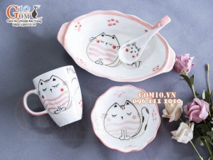Bộ bát đĩa ăn dặm men trắng vẽ Mèo Ú chỉ hồng, 4 chi tiết