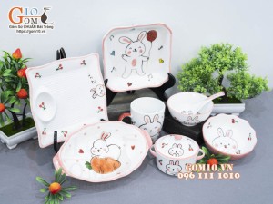 Bộ bát đĩa ăn dặm men trắng vẽ Thỏ chỉ hồng, 8 chi tiết