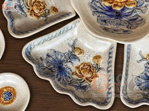 Bộ bát đĩa Hoa Mặt Trời men rạn đắp nổi Sen 15 chi tiết, đường kính 45cm