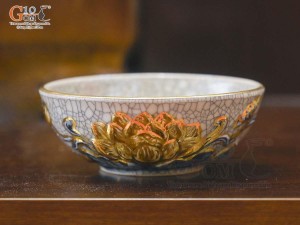 Bộ bát đĩa Hoa Mặt Trời men rạn đắp nổi Sen Cát Tường vẽ vàng 24k, đường kính 50cm
