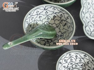 Bộ bát đĩa hoa mặt trời, đồng xanh vẽ Bèo, 55cm (25 chi tiết)