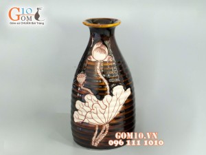 Bình đầm cao men đơn sắc khắc sen đen 18cm