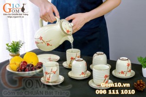 Bộ bình nước 1.5l men kem vẽ hoa đào đỏ