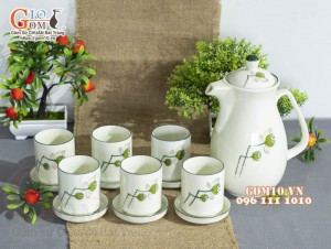 Bộ bình nước men kem vẽ đài Sen, dung tích 1,5L