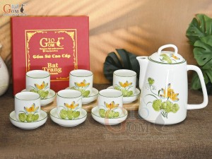 Bộ bình nước men kem vẽ hoa Sen vàng, 1 Lít