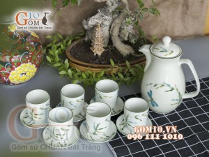 Bộ bình nước men kem vẽ Trúc Chuồn chỉ xanh, Dung tích 1,5L