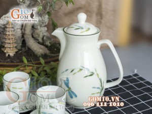 Bộ bình nước men kem vẽ Trúc Chuồn chỉ xanh, Dung tích 1,5L