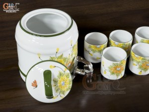 Bộ bình nước men trắng vẽ hoa 2,5L