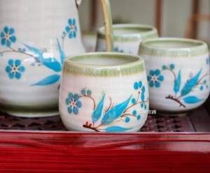 Bộ Bình Nước Men Vuốt Vẽ tre 1 Lít