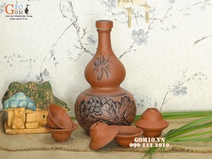 Bộ bình rượu gốm 2 bầu khắc Sen, 1,2 Lít