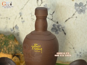 Bộ bình rượu gốm Bát Tràng dáng chai, 0,8L
