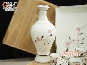 Bộ bình rượu men kem vẽ hoa đào phai, 700ml