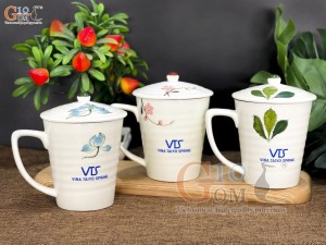 Bộ cốc men kem vẽ hoa thủ công, in logo quà tặng