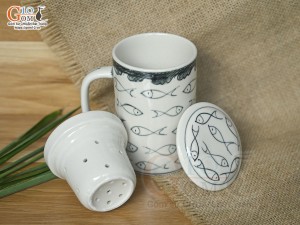 Bộ cốc sứ lọc trà men bóng vẽ cá, 300ml