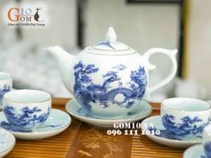 Bộ dáng bưởi men lam cổ, cảnh sơn thủy kẻ chỉ vàng kim