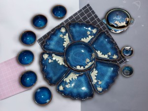 Bộ đĩa hoa mặt trời men hỏa biến xanh đá khắc sen, đầy đủ