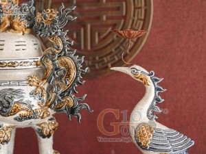 Bộ đỉnh hạc men rạn đắp nổi Rồng Như Ý, cao 70cm cả chân kê