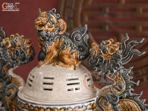 Bộ đỉnh hạc men rạn đắp nổi Rồng Như Ý, cao 70cm cả chân kê