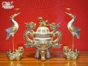 Bộ đỉnh hạc men rạn đắp nổi Rồng Như Ý vẽ vàng 24k, cao 55cm