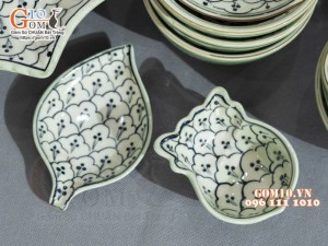 Bộ đồ ăn đồng xanh vẽ Bèo, 12 chi tiết