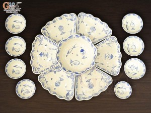 Bộ đồ ăn hoa mặt trời men cổ vẽ tiểu ngư, đường kính 45cm