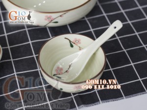 Bộ đồ ăn hoa mặt trời men kem vẽ Đào phai 55cm, 13 chi tiết