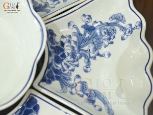 Bộ đồ ăn hoa mặt trời men lam cổ vẽ hoa Sen dây, đường kính 45cm