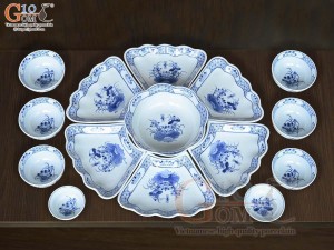 Bộ đồ ăn hoa mặt trời men lam cổ vẽ hoa Sen, đường kính 55cm 