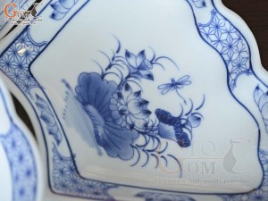 Bộ đồ ăn hoa mặt trời men lam cổ vẽ hoa Sen, đường kính 55cm 