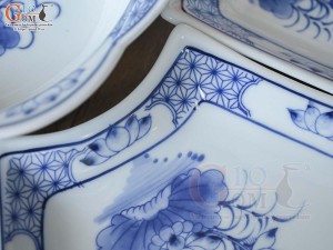 Bộ đồ ăn hoa mặt trời men lam cổ vẽ hoa Sen, đường kính 55cm 