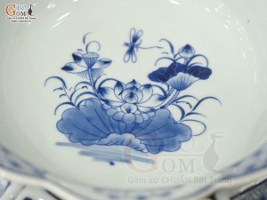 Bộ đồ ăn hoa mặt trời men lam cổ vẽ hoa Sen, đường kính 55cm (cả khay gỗ)