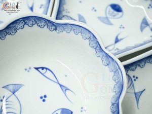 Bộ đồ ăn hoa mặt trời men trắng vẽ tiểu Ngư, đường kính 45cm
